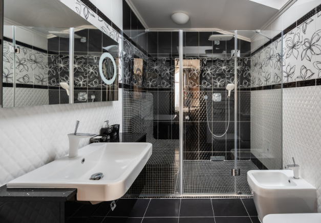 Folding Shower Doors To Enhance Your Bathroom Space